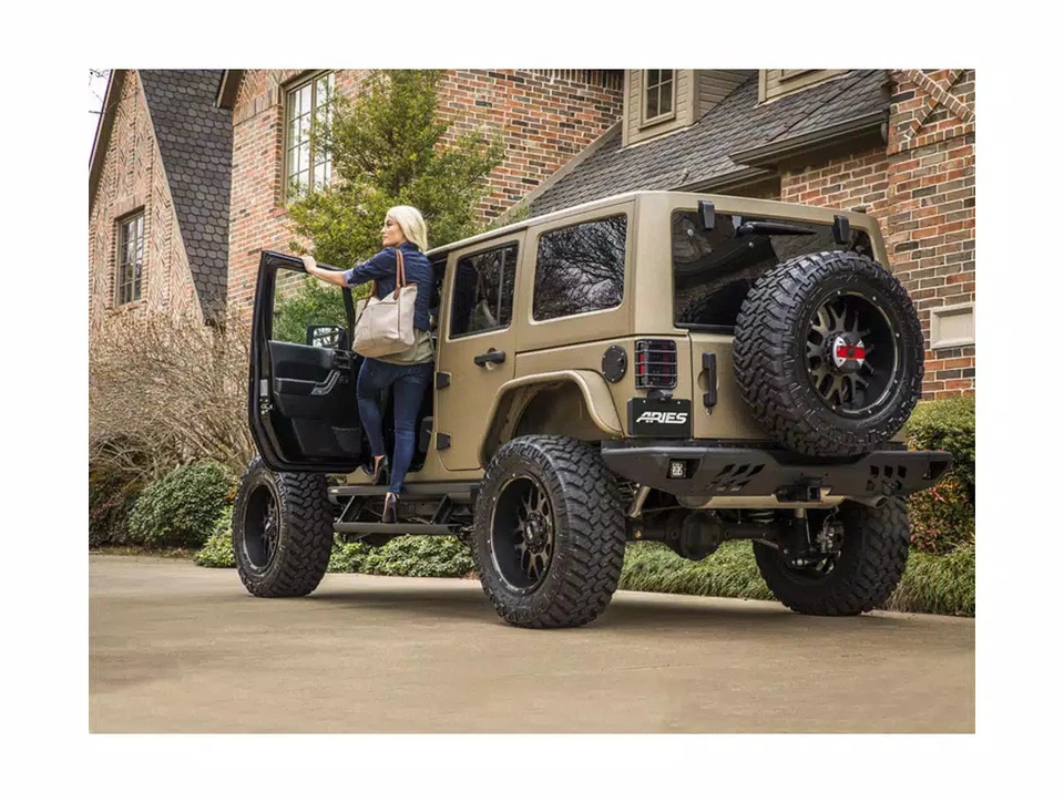 Aries Actiontrac Powered Running Boards Fit 2022-2025 Ford Bronco 2-Door Foto 4 de 4