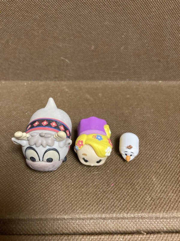 Disney Tsum Tsum Stackable -, Elsa & Anna Olaf" Vinyl Figure Frozen