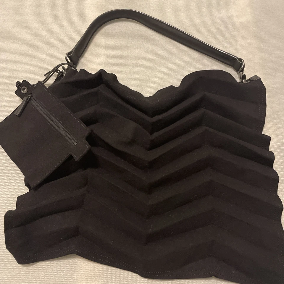 issey miyaki pliegues please acordeón bolso de hombro con monedero Foto 3 de 4