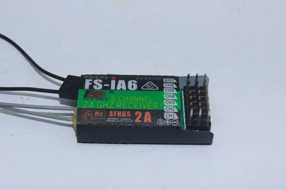 Flysky 6 Kanal Empfänger  FS-IA6  Receiver für Fernsteuerung  2,4GHZ   NEU - Bild 2 von 4