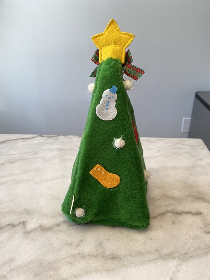 Hello Kitty Christmas Holiday Tree by Candy 2006