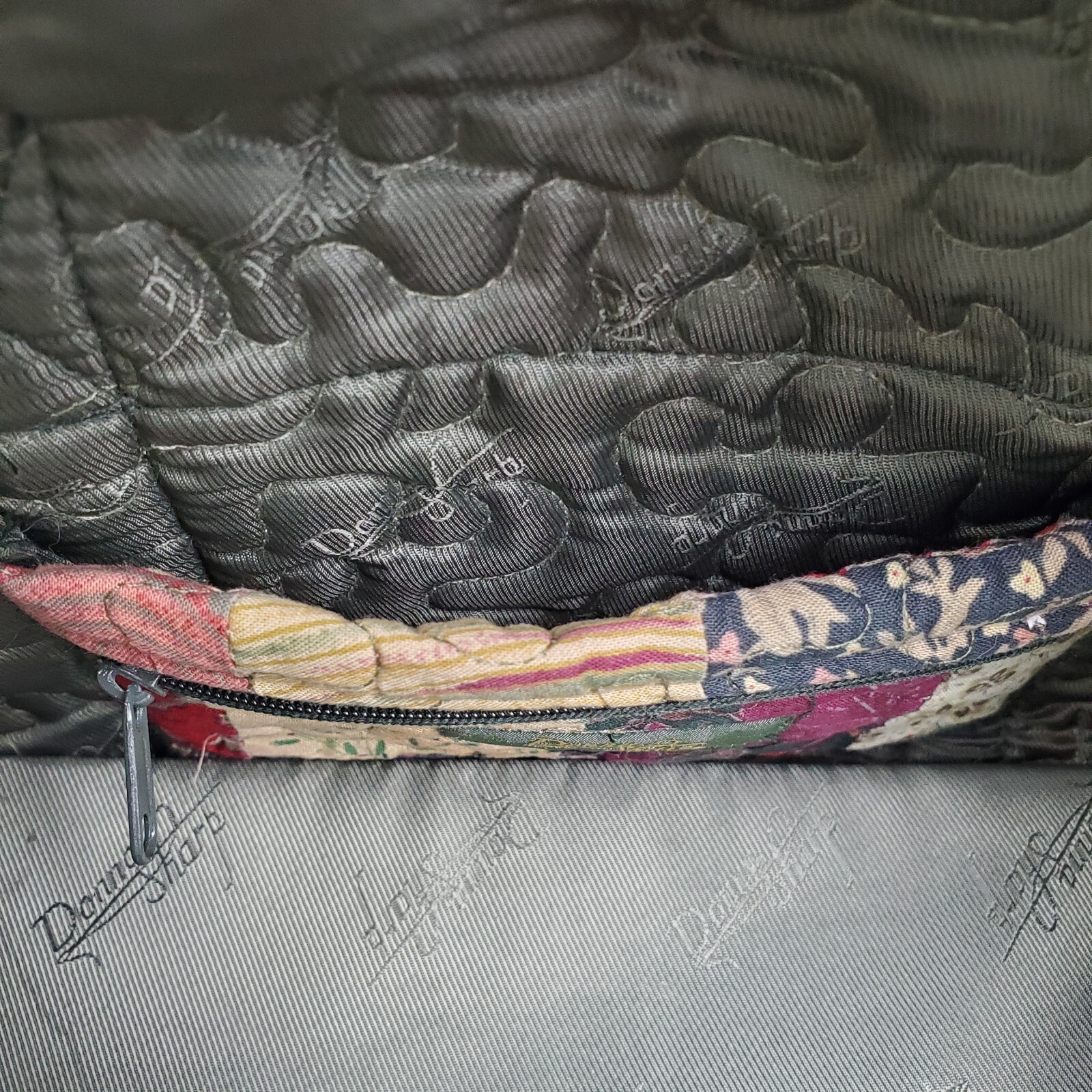 Donna Sharp Quilted Handbag Patchwork Shoulder Ba… - image 18