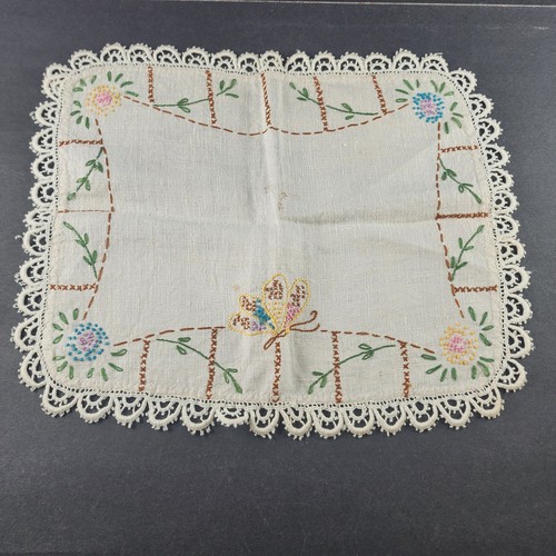 11 Lace Linen Embroidered Dresser Scarves and Doilies Various Sizes and Colors - Picture 6 of 14