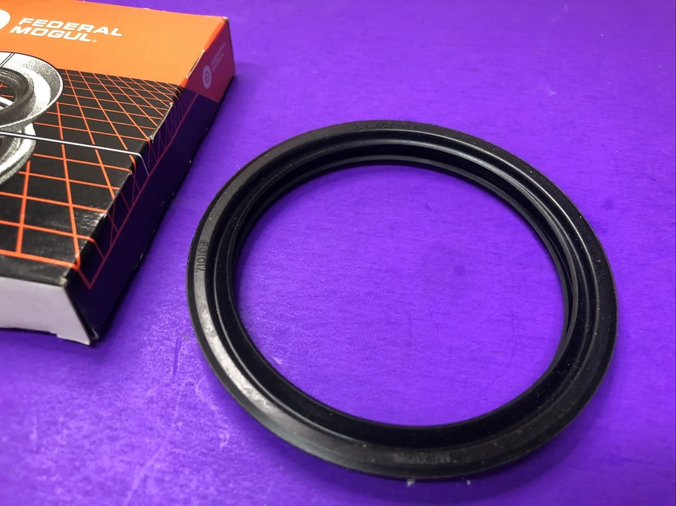 🔥🔥🔥 Sellos de aceite National Federal Mogul 710106 sello de rueda envío gratuito Foto 3 de 4