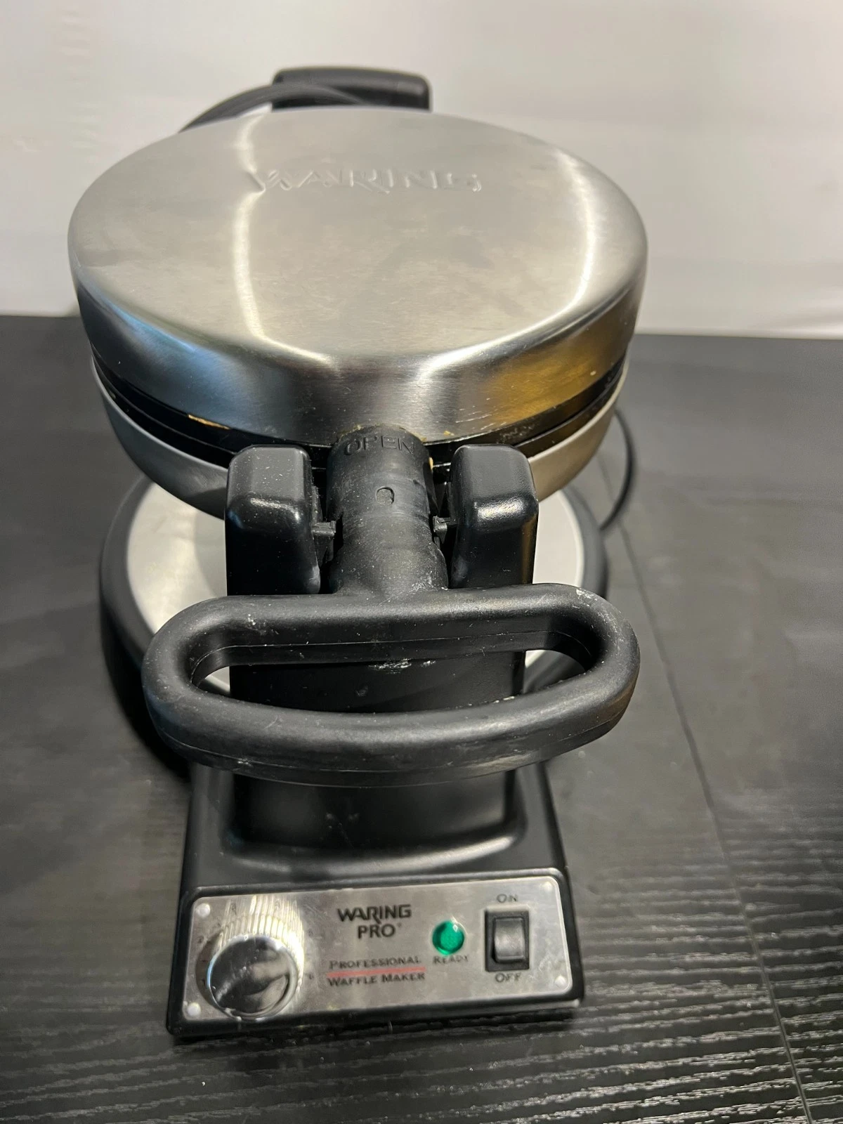 Waring Pro Professional Waffle Maker – Works Great