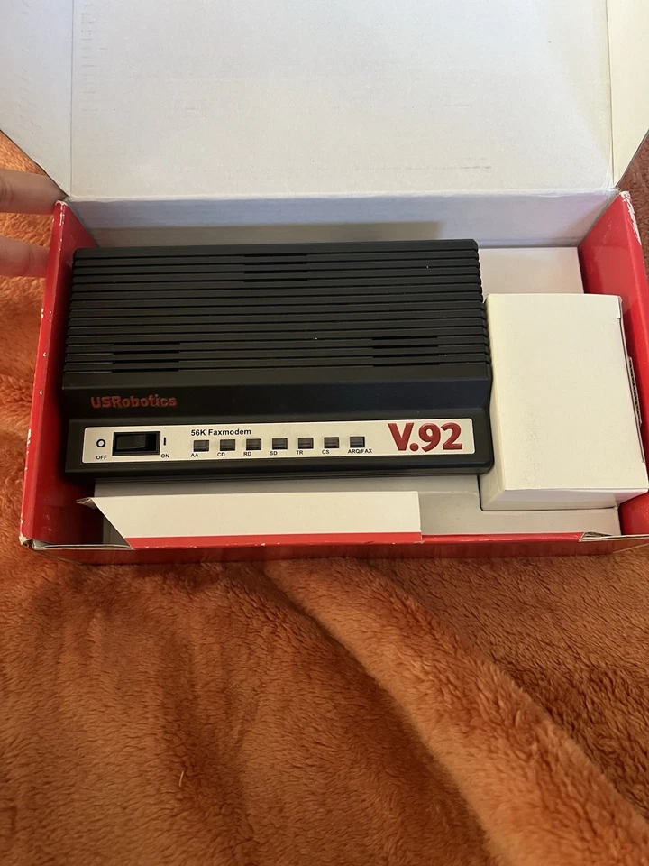 Módem de fax USRobotics 56K con caja Foto 2 de 4