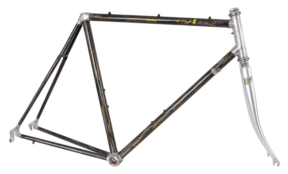 Cuadro de bicicleta de carretera Vitus Carbone 9 Plus 56 cm llanta QR 700c tacos de aleación vintage años 80 Foto 2 de 4