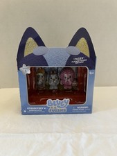Bluey Fuzzies Episode Pack Shadowlands Series 1 Display Case & 3 Figures