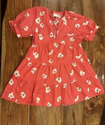 Women s Short Floral Dress with pockets v neck ￼Size Medium Universal Thread