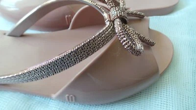 MELISSA SANDALES NU-PIEDS TONGS BOIS DE ROSE/BRONZE 37 EUR / 6 USA NEUVES - Photo 1/4