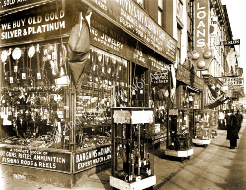 1937 Pawn Shop, Manhattan, New York City Old Photo 8.5" x 11" Reprint