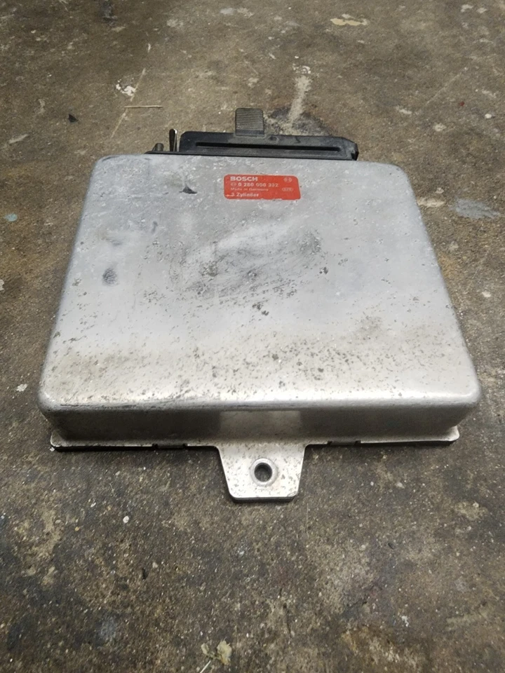 1985-1993 BMW K75 OEM BMW ECU КОМПЬЮТЕР BOSCH БЛОК УПРАВЛЕНИЯ 0280000332 - Изображение 2 из 4
