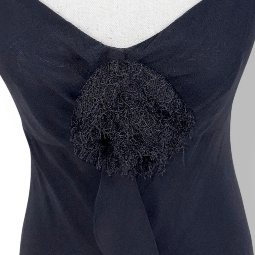 Vestido sin mangas Tessuto Petites para mujer con volantes de gasa grande negro caprichoso gótico Foto 3 de 4