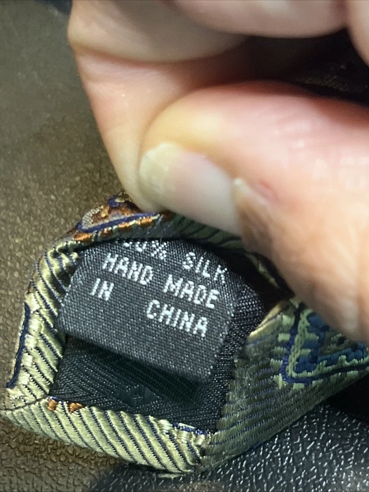 🇺🇲 Corbata de seda Bachrach 58x3,75 marrón geométrica Foto 4 de 4