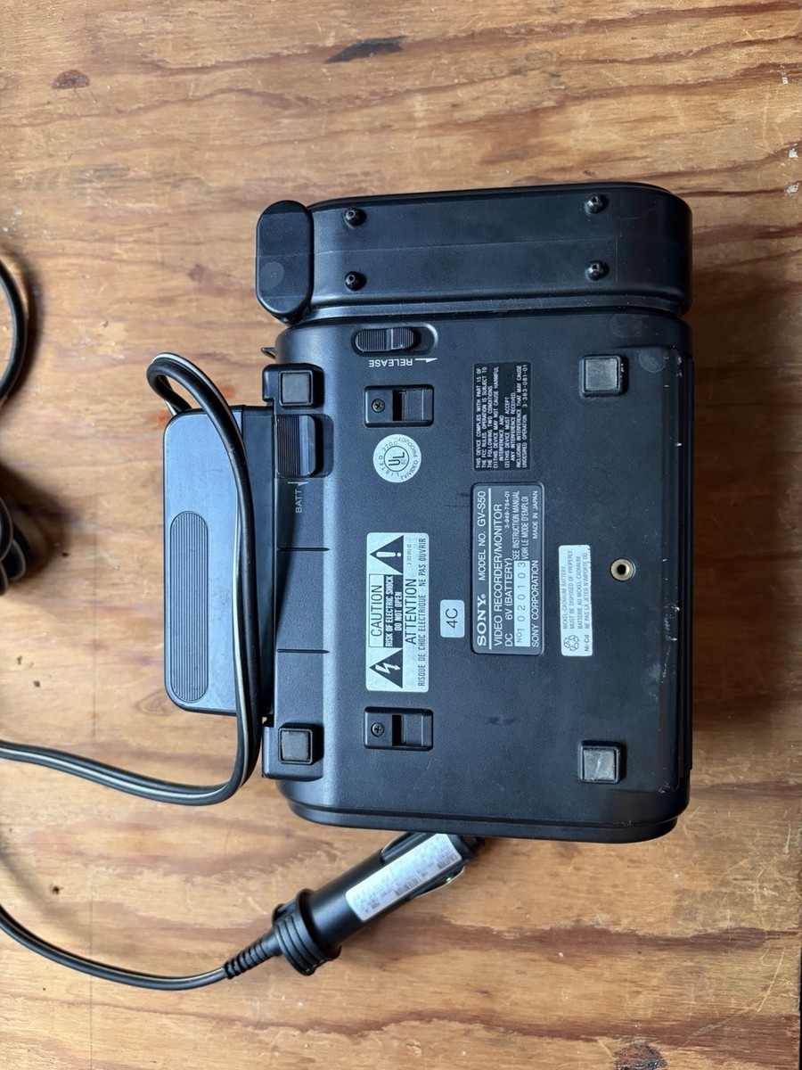 Sony Walkman GV-S50 NTSC Video Player 8 Recorder/Monitor + Tuner