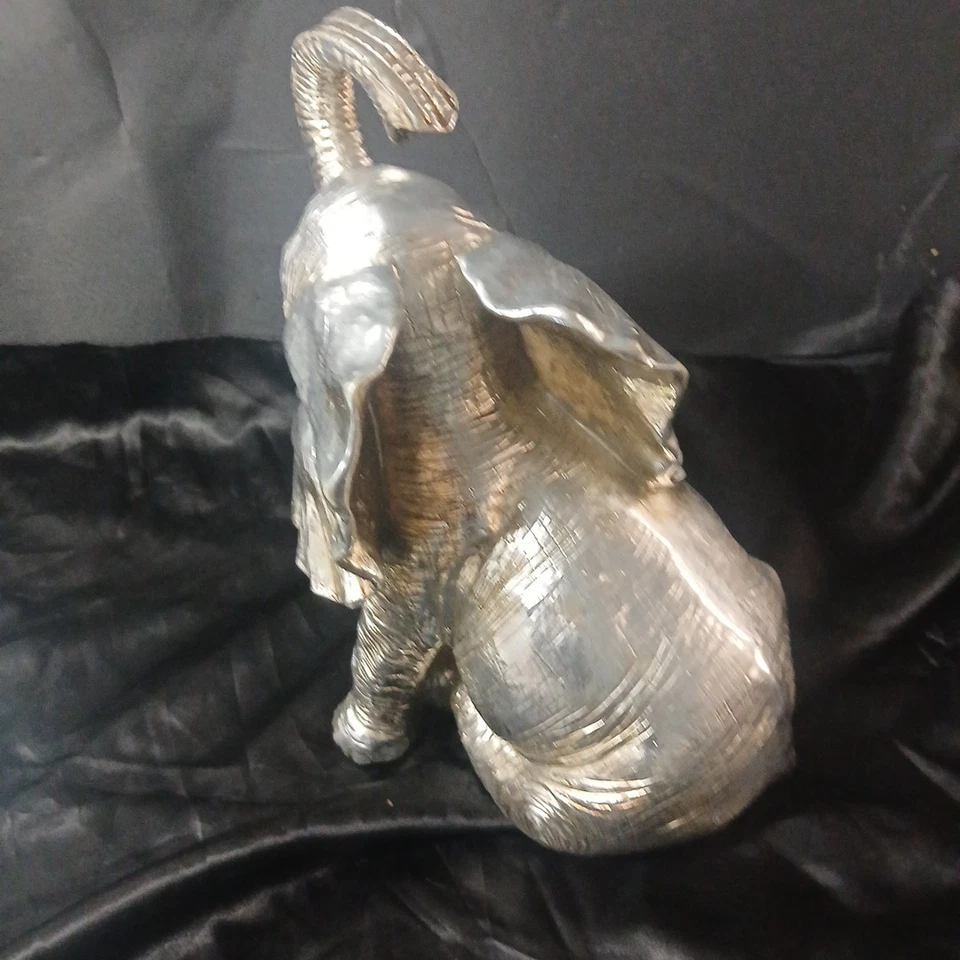 Lucky Elephant Statue H9.5" X W7.5"   SILVER TONE.  - Image 4 of 4