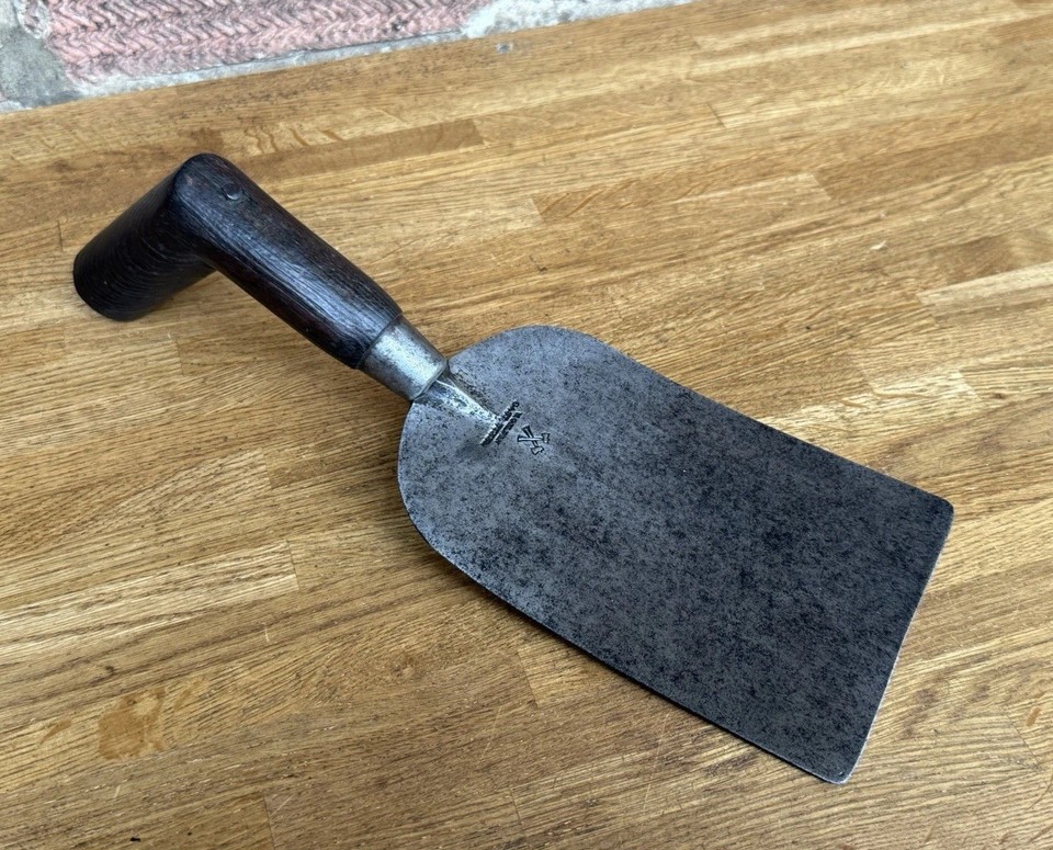 A genuine Victorian-era W. Gilpin mystery tool — half garden spade, half spatula — the kind of thing that sparks a 20-minute conversation about what it actually does.