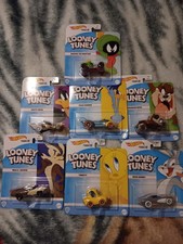 Hot Wheels Looney Tunes Set (H-11) of 7 Cars 1:64 – New