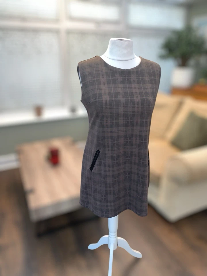 JOE BROWNS  Brown Mix  Mini Dress Size 16/18  Faux Pockets  Stretchy  Sleeveless - Image 2 of 4