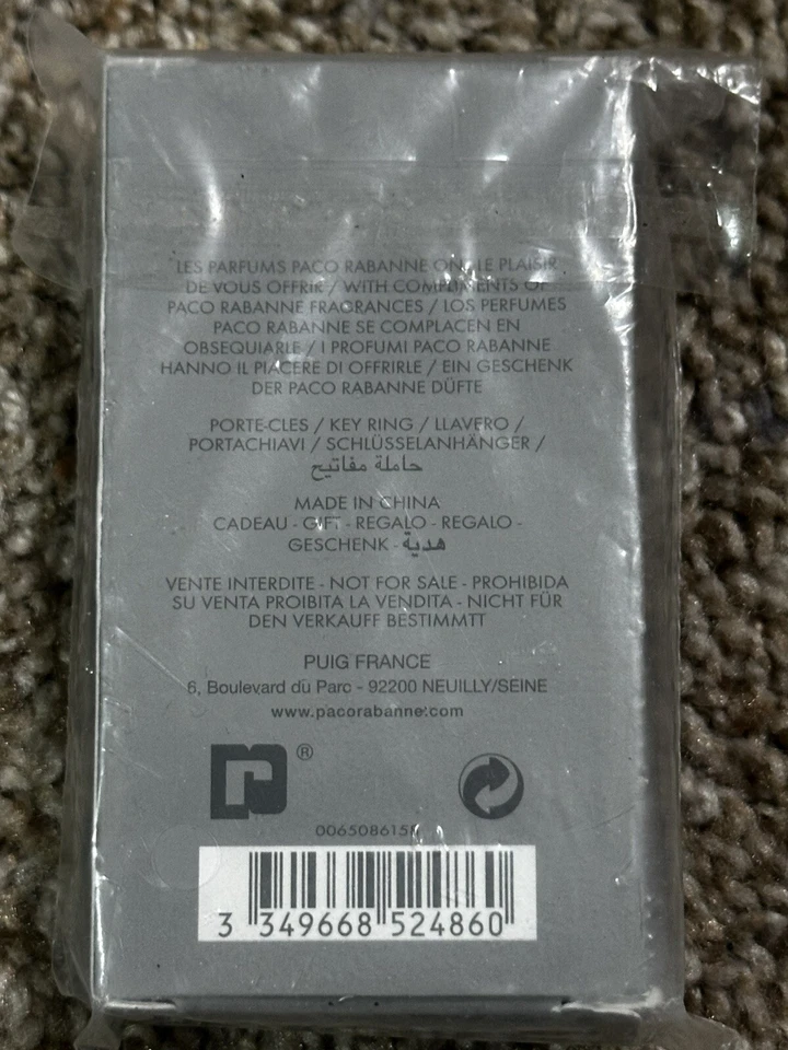 Llavero Invictus Paco Rabanne NUEVO Foto 3 de 3