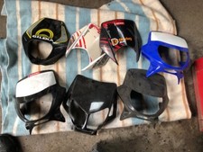 LOT TETE DE FOURCHE PLAQUE PHARE DERBI