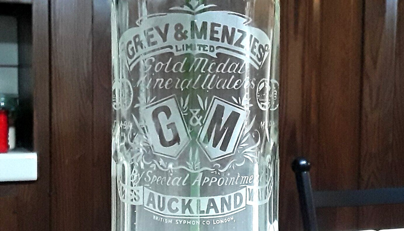 Antique GREY & MENZIES Seltzer Mineral Water SIPHON SYPHON BOTTLE Auckland NZ