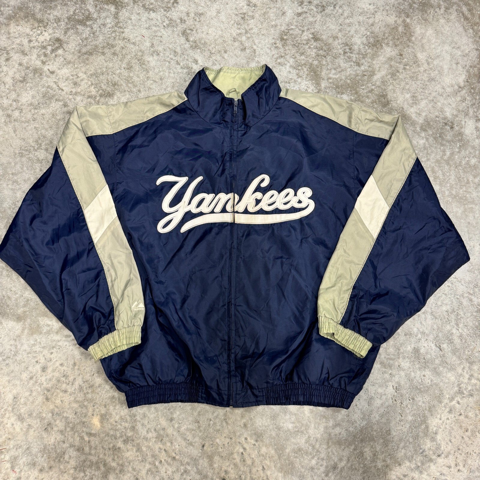 Vintage New York Yankees Majestic Nylon Satin Dugout jacket full zip 2XL 90s