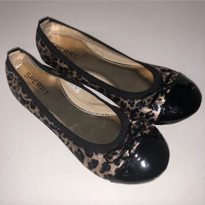 sperry black flats