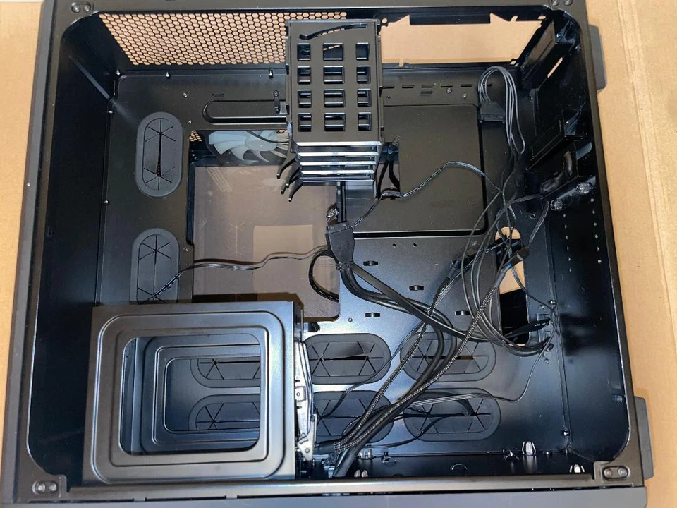 Corsair Carbide Series Air 540 High Airflow ATX Cube Case CC-9011030-WW - Black. - Image 4 of 4