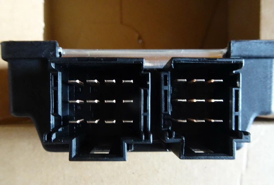 PORSCHE 991 TURBO S 2014 - 18 CONTROL UNIT ALL WHEEL TRANSMISSION 99161819526 29 - Image 4 of 4