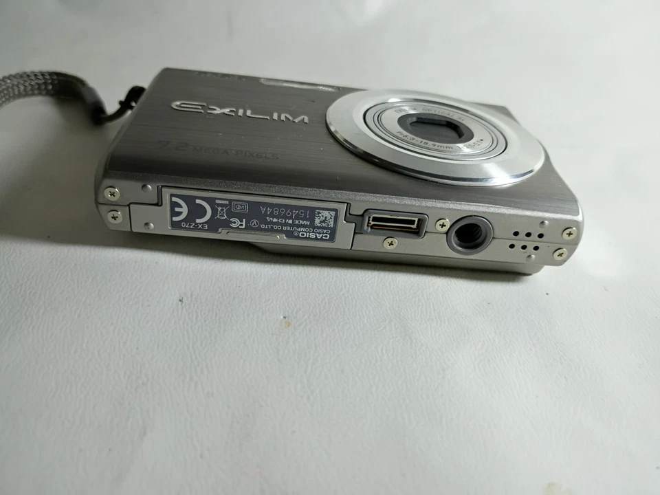 Casio Exilim EX-Z70 Digital Camera 7.2MP 3x Zoom w/ Battery No Charger 512MB SD - Image 4 of 4