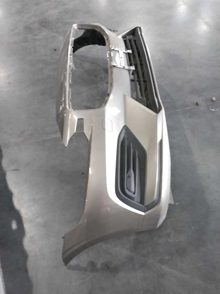 Parachoques delantero sin híbrido con arandelas de faros para Volvo S60 562921 19-23 Foto 2 de 4