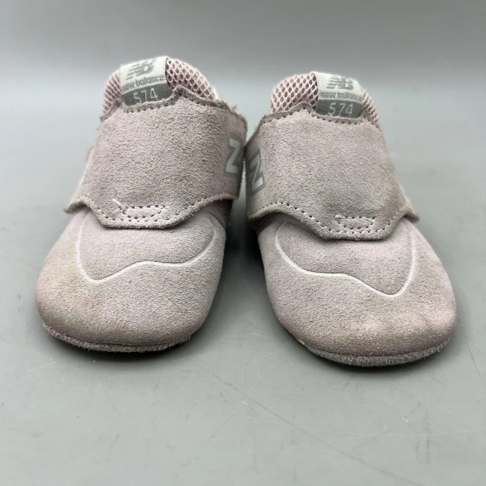 New Balance 574 Zapatos para Cuna Infantil Talla 3 Rosa Gamuza Prewalker Zapatillas Confort Foto 2 de 4