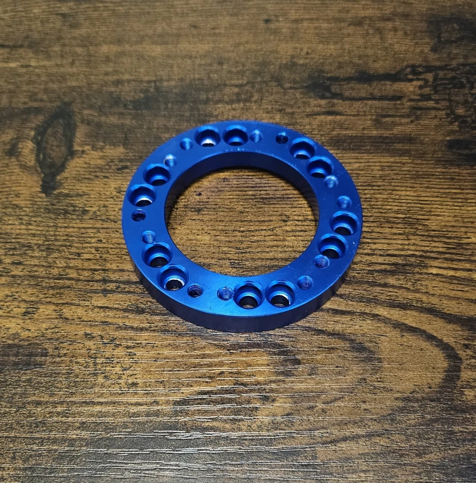 Rueda de carreras Alcantara interior DND Performance, buje de bajo perfil Subaru, ¡y más! Foto 4 de 4