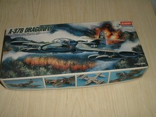 MAQUETTE AVION ACADEMY 1/72 ++ A-37B DRAGONFLY ++ SACHET SCELLE