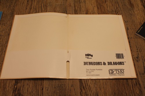 Vintage TSR AD&D Portfolio from Nifty Products # 3 of 3 1981 - Imagen 2 de 3