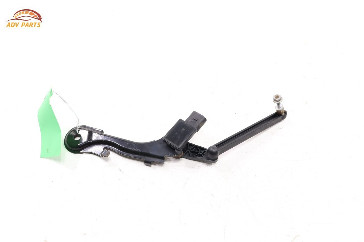 AUDI Q5 REAR LEFT SIDE RIDE HEIGHT LEVEL SENSOR W/ BRACKET