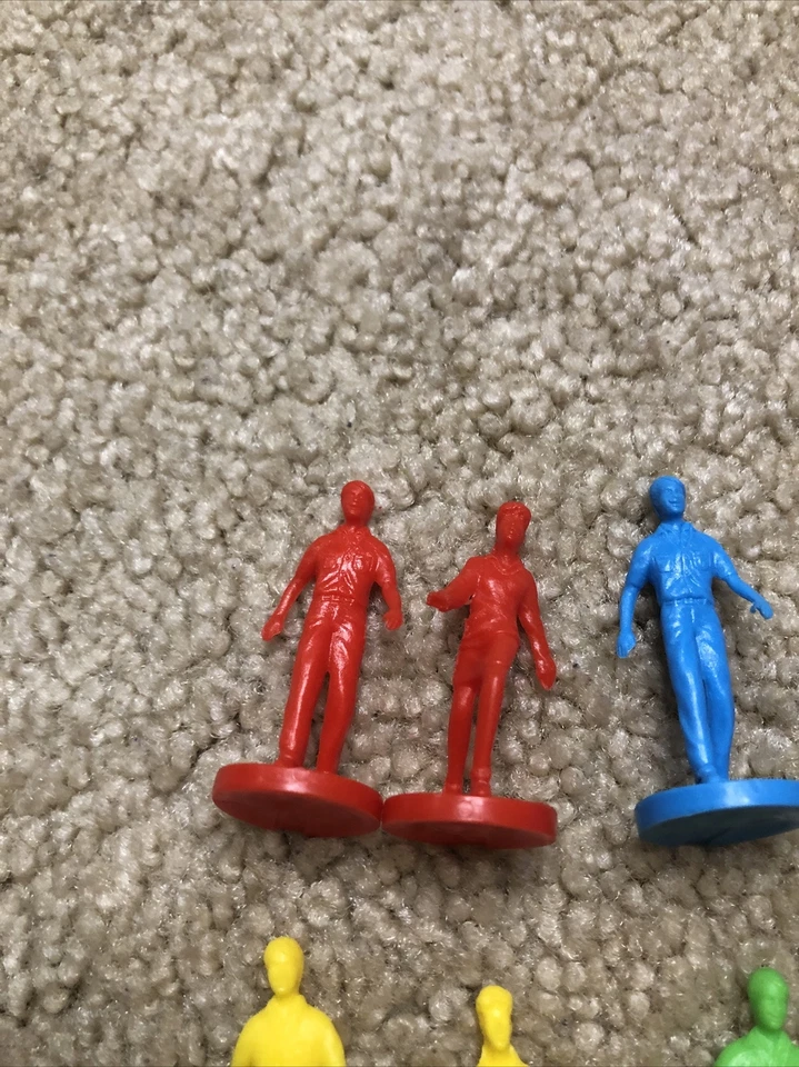 Vintage 1989 Mall Madness 8 piece player pawn movers set replacement parts - Image 2 of 4