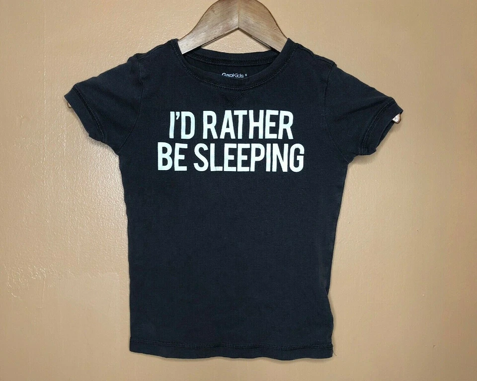 Pijama Gap infantil masculino tamanho 6 2 peças calça curta manga curta cinza cintura elástica - Imagem 2 de 4