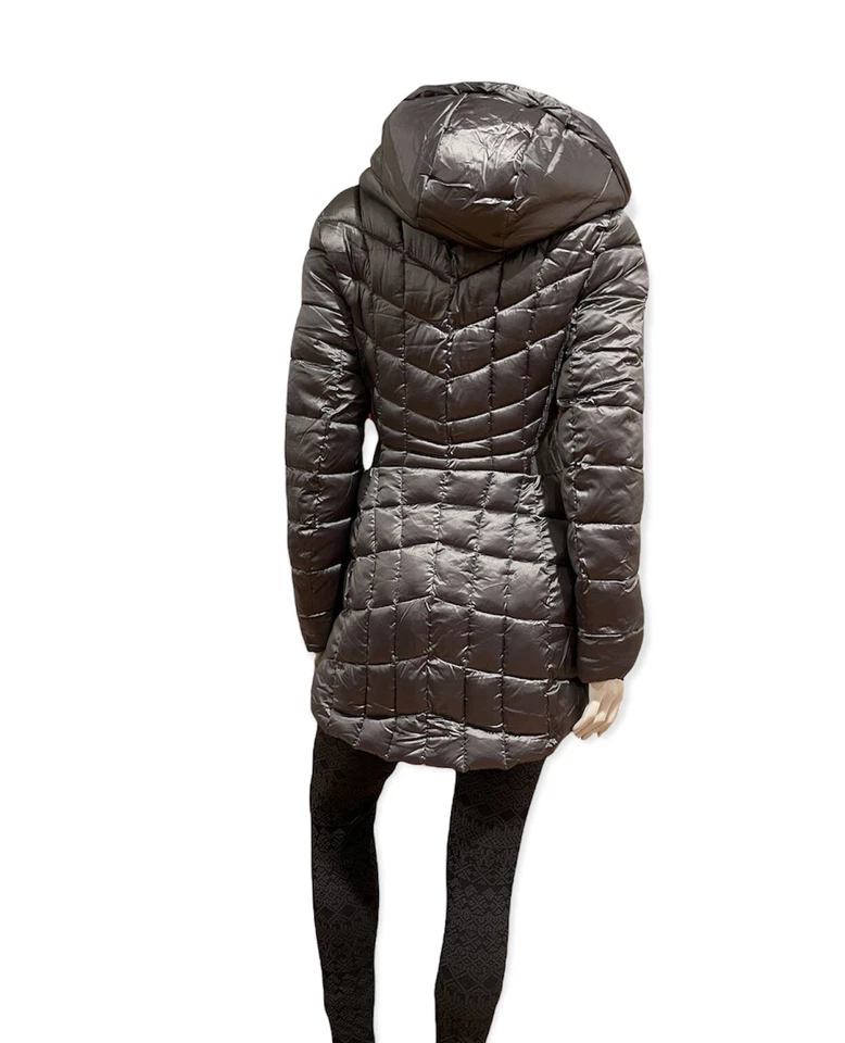 NWT! Women Winter Packable Quilted Gray Jacket Size S - Image 2 of 4