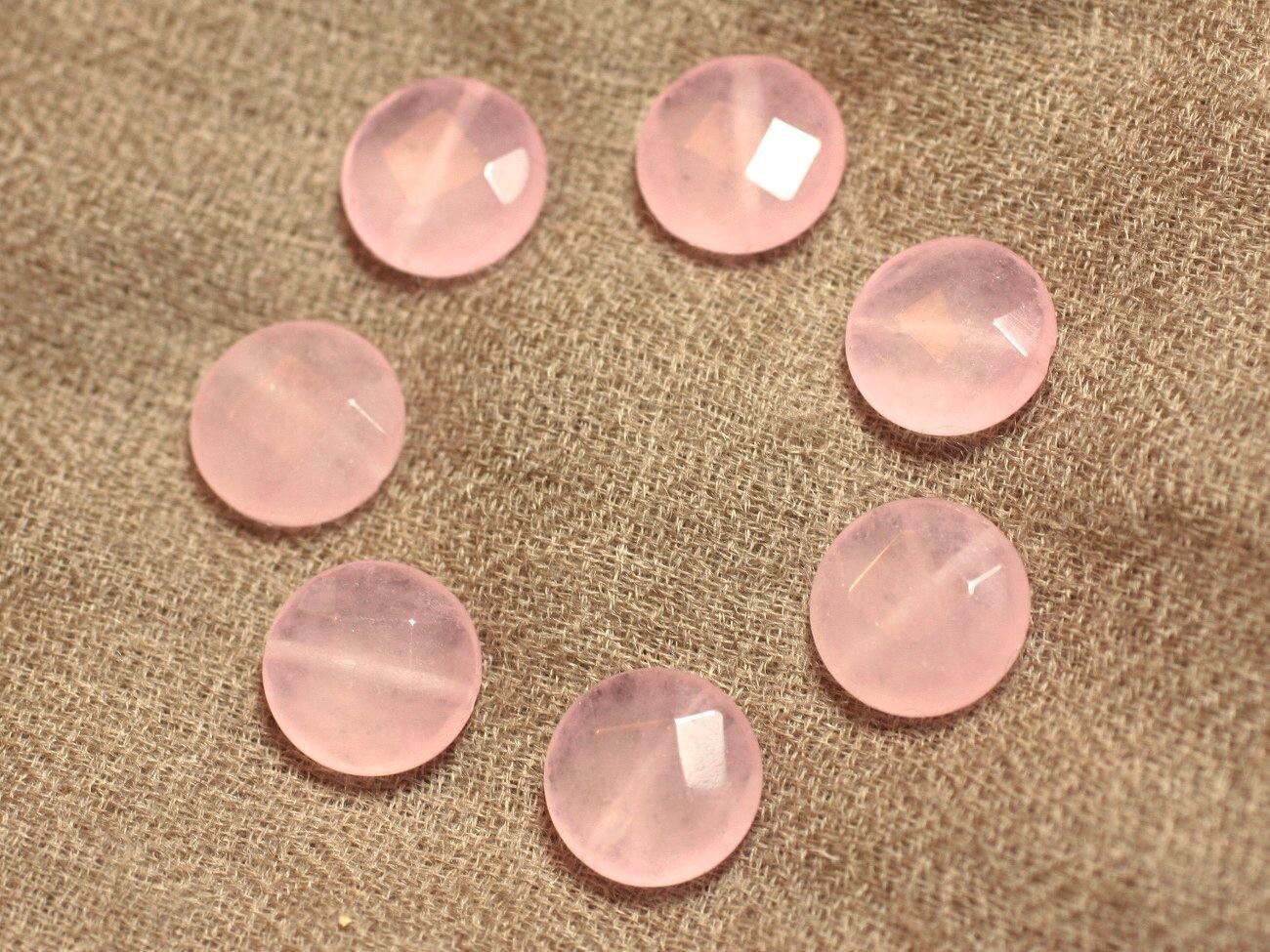 Jade rose clair en palets facettés de 14mm pour illuminer vos colliers faits main