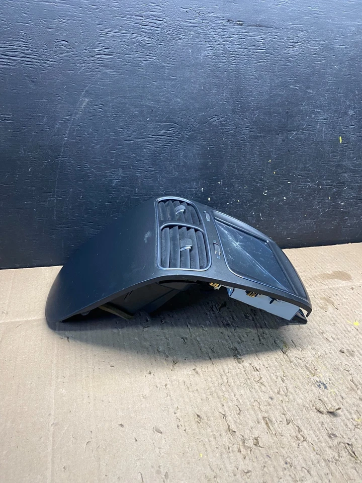 Crack Screen 2011-2019 Dodge Journey 8.4 Radio Display Screen Air Vents N0381 DG - Image 4 of 4