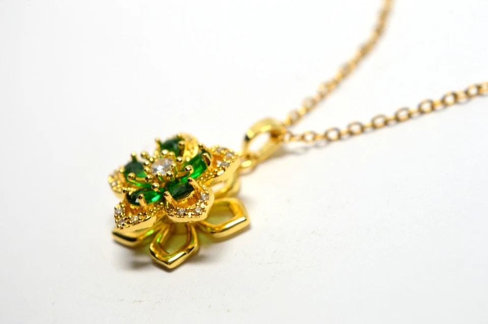 giratorio / giratorio! Collar Colgante Flor de la Suerte Verde Lleno Oro 14k Damas Foto 4 de 4