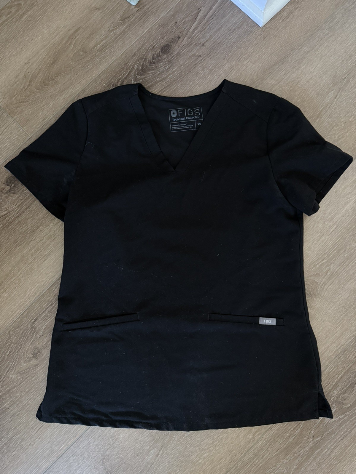 Figs Black Yola Skinny Scrub Pants + Casma 3 Pocket Top Scrubs Set XS Small Tall image 5