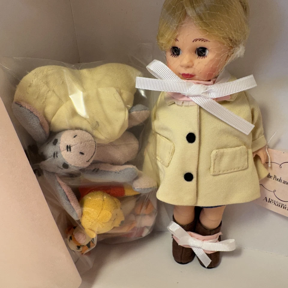 Madame Alexander Winnie The Pooh And The Blustery Day 38365 Embalaje Original Foto 2 de 4