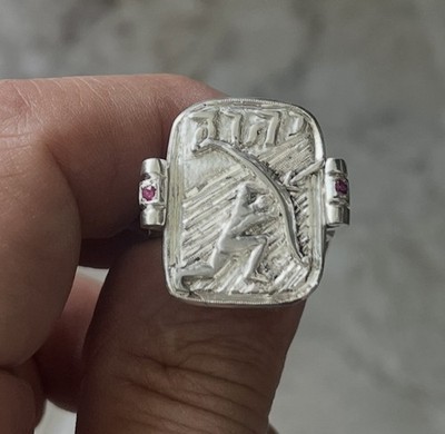 Stay Under God S Schutzschild Ring 925 Sterling Größe 10 mit Rubinen besetzt