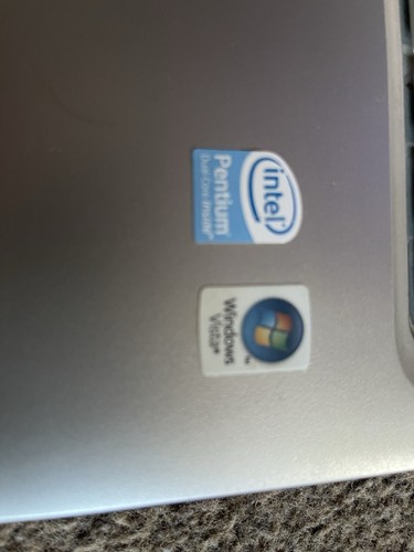 Dell Inspiron 1525 PP29L Laptop - Picture 7 of 8