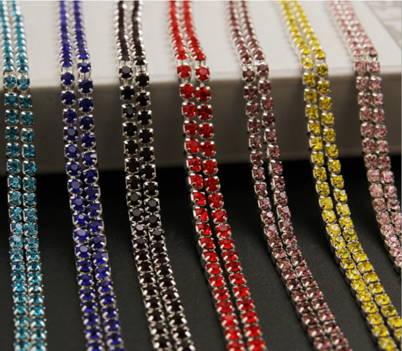 Cadena de 10 yardas SS6-SS16 Color Vidrio Estrás en Base Plateada Cristal Hágalo Usted Mismo Artesanía Foto 2 de 4