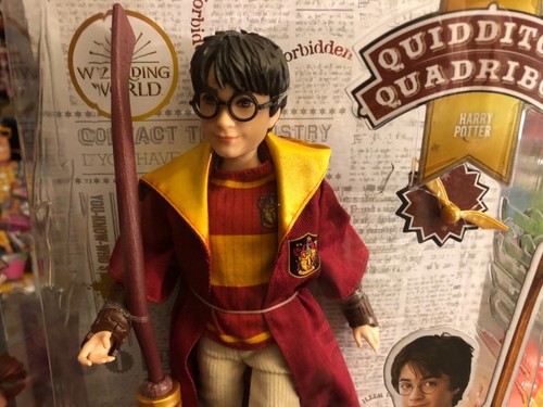 2019 HARRY POTTER Quidditch Poseable Doll, Nimbus Broomstick and Snitch (NEW) - Picture 2 of 12