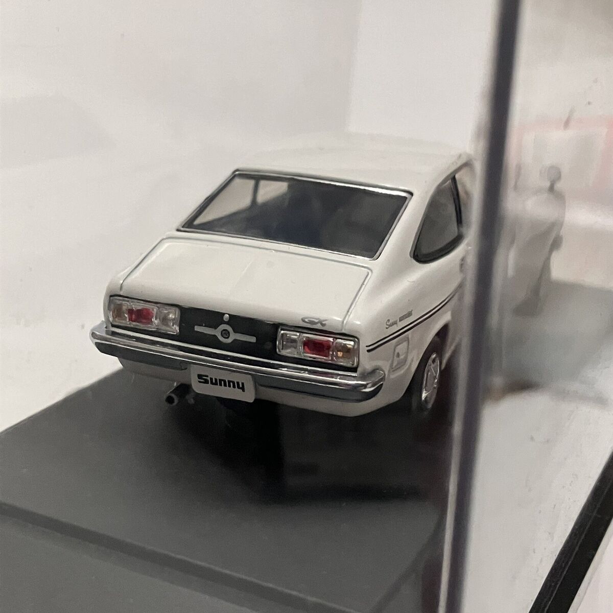 Rare EBBRO Oldies Nissan Sunny Coupe 1200 GX White 1:43 Rare EBBRO Oldies Nissan Sunny Coupe 1200 GX White 1:43